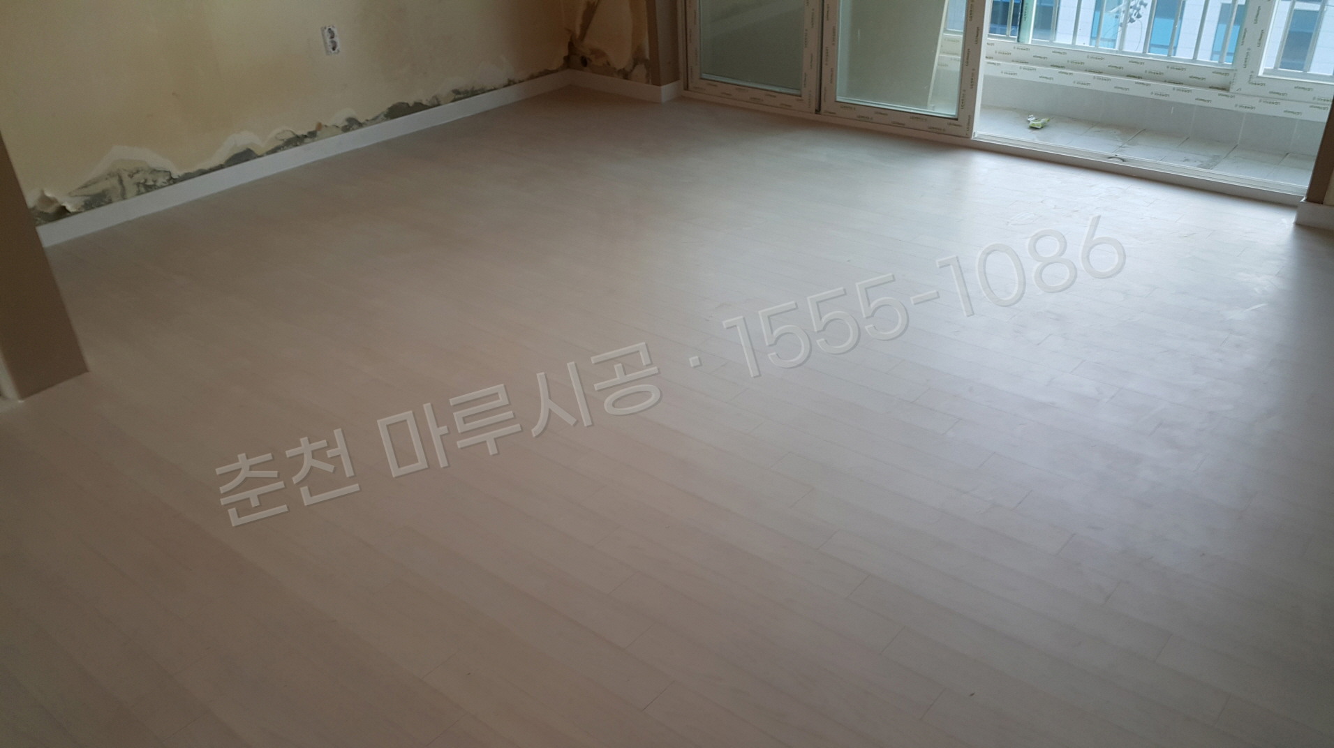 춘천 칠전동 마루바닥 시공업체 한솔 울트라 펄화이트 아파트 시공 후