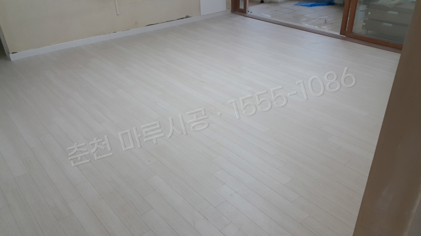 춘천 요선동 한솔 SB 쉬폰화이트 아파트 마루 시공 시공 후