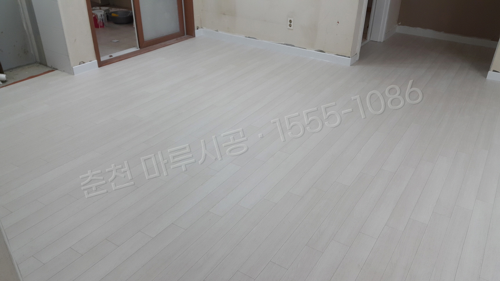 춘천 요선동 한솔 SB 쉬폰화이트 아파트 마루 시공 시공 후
