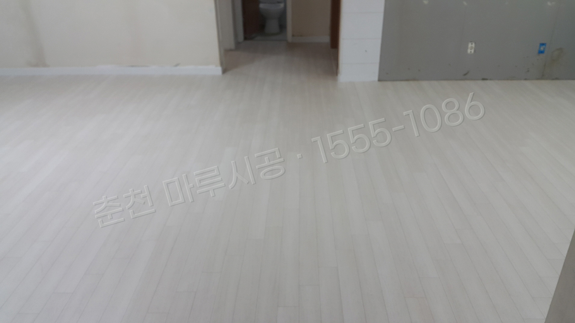 춘천 요선동 한솔 SB 쉬폰화이트 아파트 마루 시공 시공 후