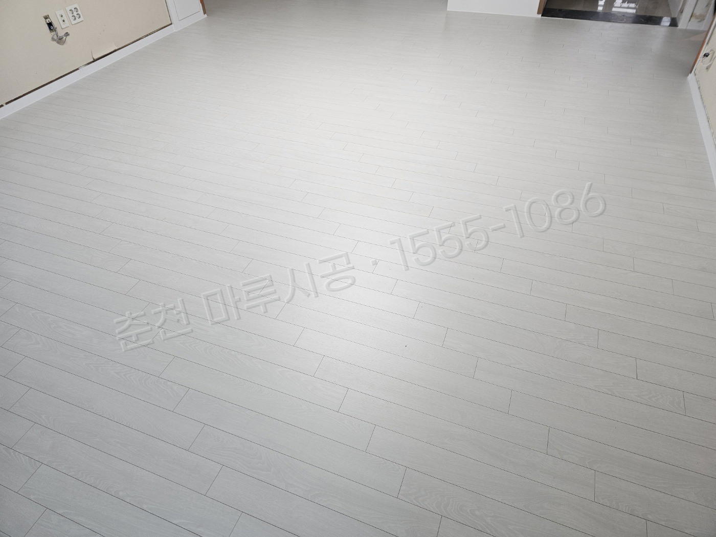 춘천 소양로4가 동화 나투스진 어반화이트 아파트 마루 시공 시공 후
