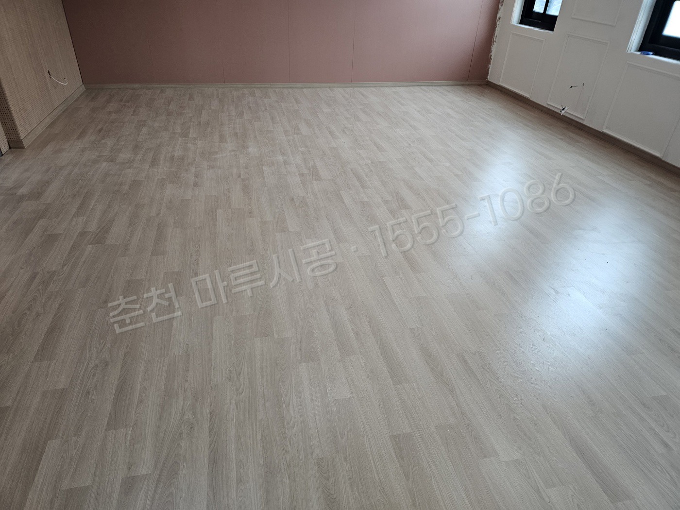 춘천 중앙로3가 마루바닥 시공업체 동화 클릭 오크스트립 상가 시공 후
